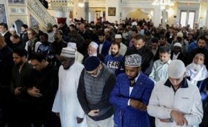 suudi-arabistan-da-koronavirus-nedeniyle-cemaatle-namaz-kilinmayacak_5cfbf