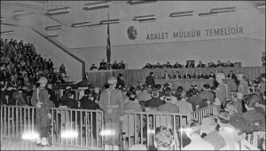 Yassıada_Mahkemesi_(2)