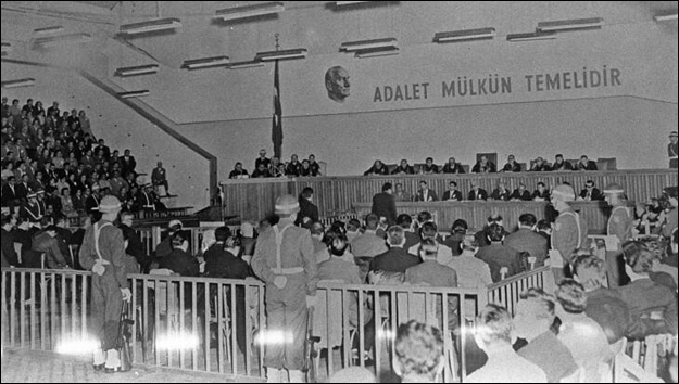 Yassıada_Mahkemesi_(2)